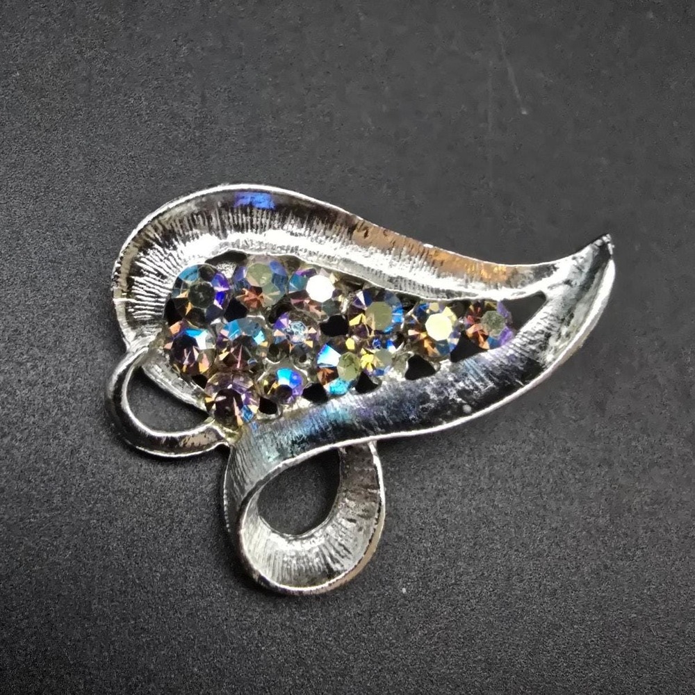 Aurora Borealis Rhinestone Leaf Brooch Silver Tone Blue Vintage Glam Jewelry